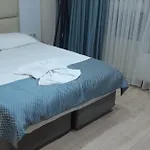 Hotel Arya *