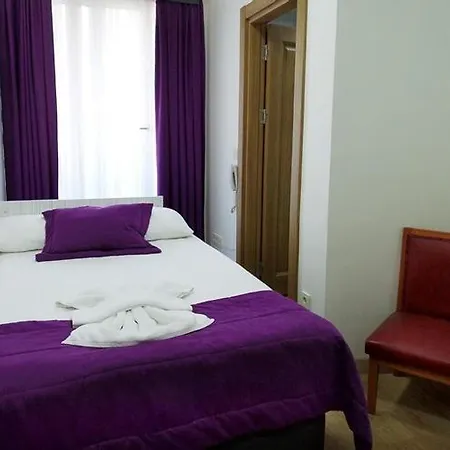 Arya * Istanbulská provincie